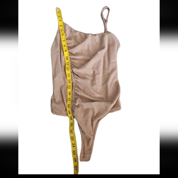 Lovers + Friends Womens Donovan Bodysuit in Tan S - Picture 12 of 12